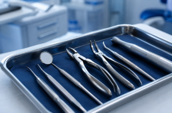 Steps To Become An Oral Surgeon In The USA